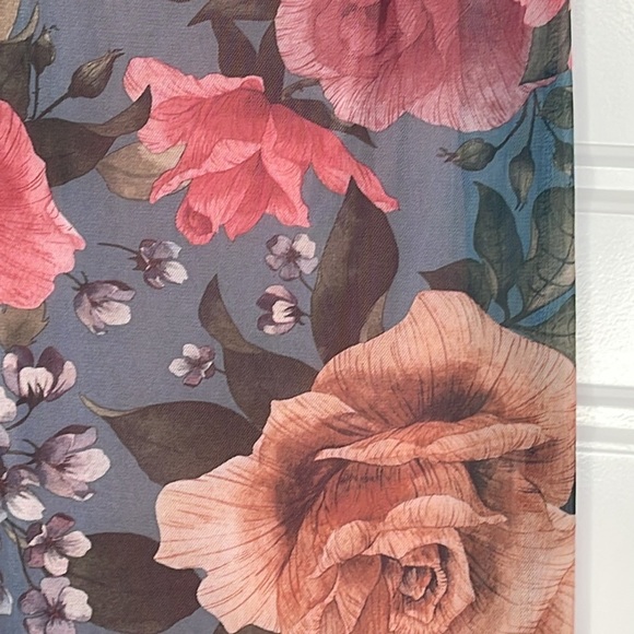 Maxi floral mesh overlay dress with inner slip Size Small/Petite - Picture 6 of 7